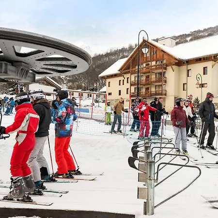 Travelski Select - Les Du Galibier 4 Etoiles